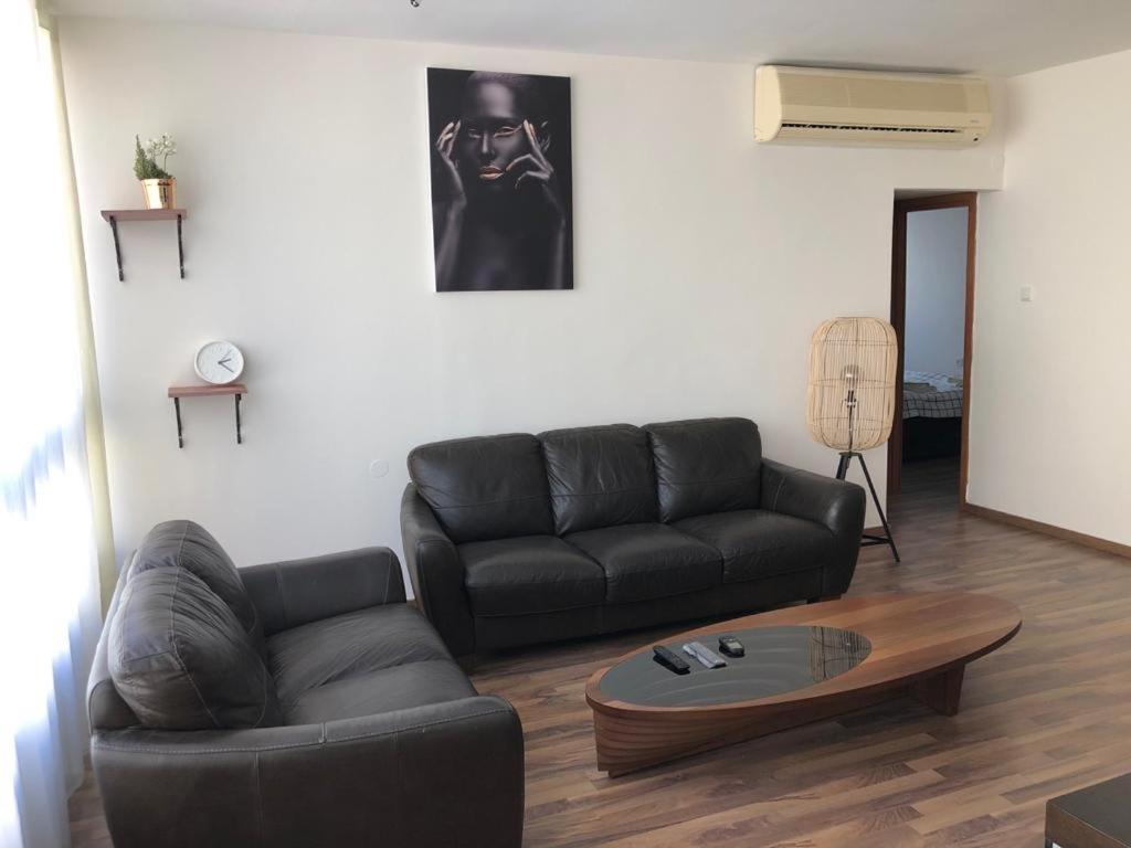 Sky Home Apartment Jabotinsky 8 Bat Yam Ngoại thất bức ảnh